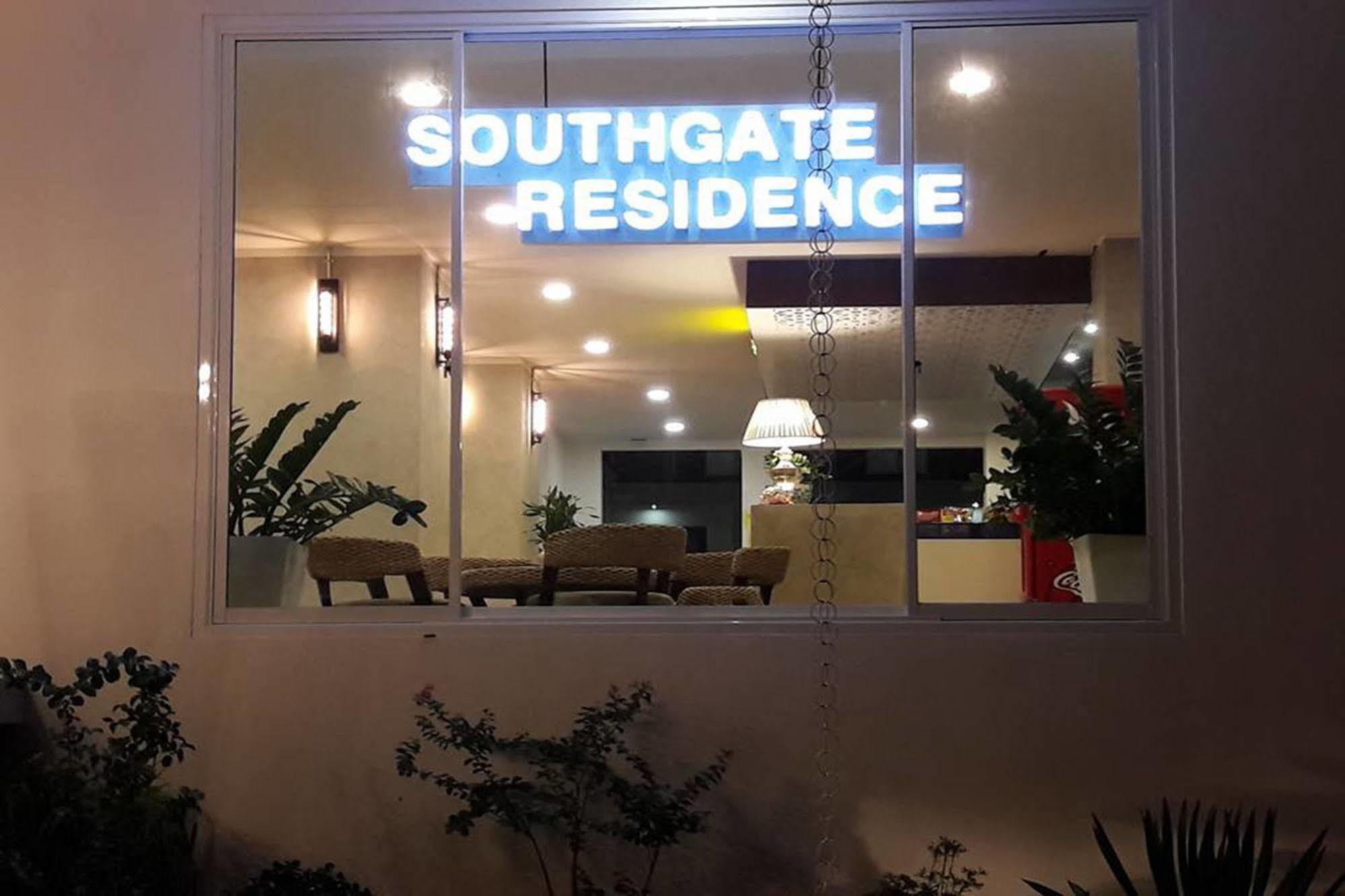 Southgate Residence Hotel - Sha Certified Chumphon Exterior foto