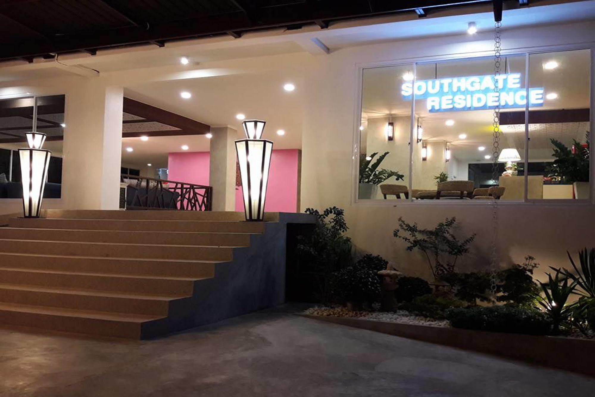 Southgate Residence Hotel - Sha Certified Chumphon Exterior foto